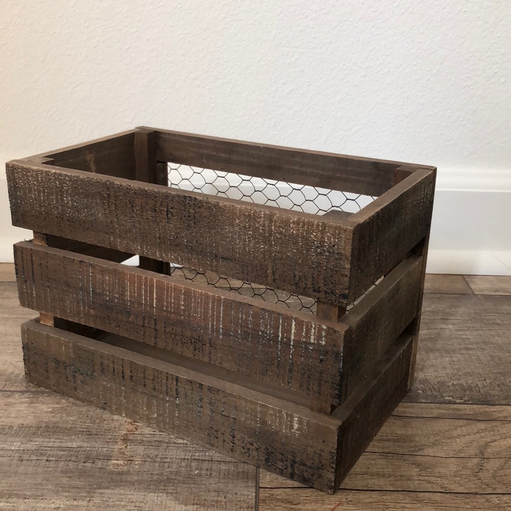 Farmhouse Small Crate